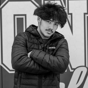 Meet your Posher, Logan